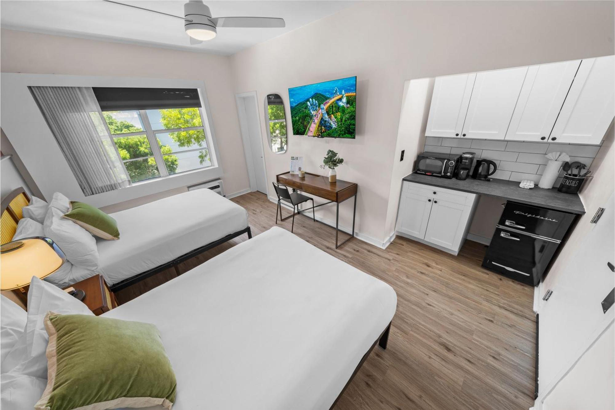 Greenview Hotel By Lowkl Miami Beach Exterior photo